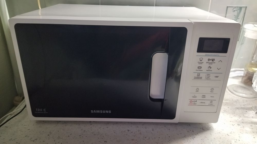 Продам микроволновку Samsung