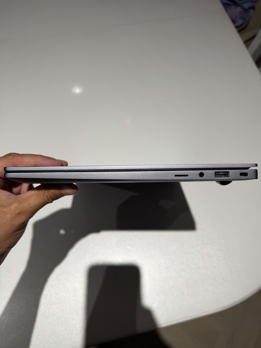 Vand Samsung Galaxy Book4+Windows nou nefolosit