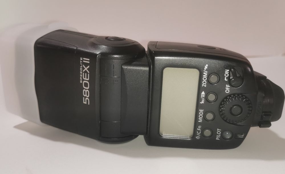 Светкавица Canon 580 EX II