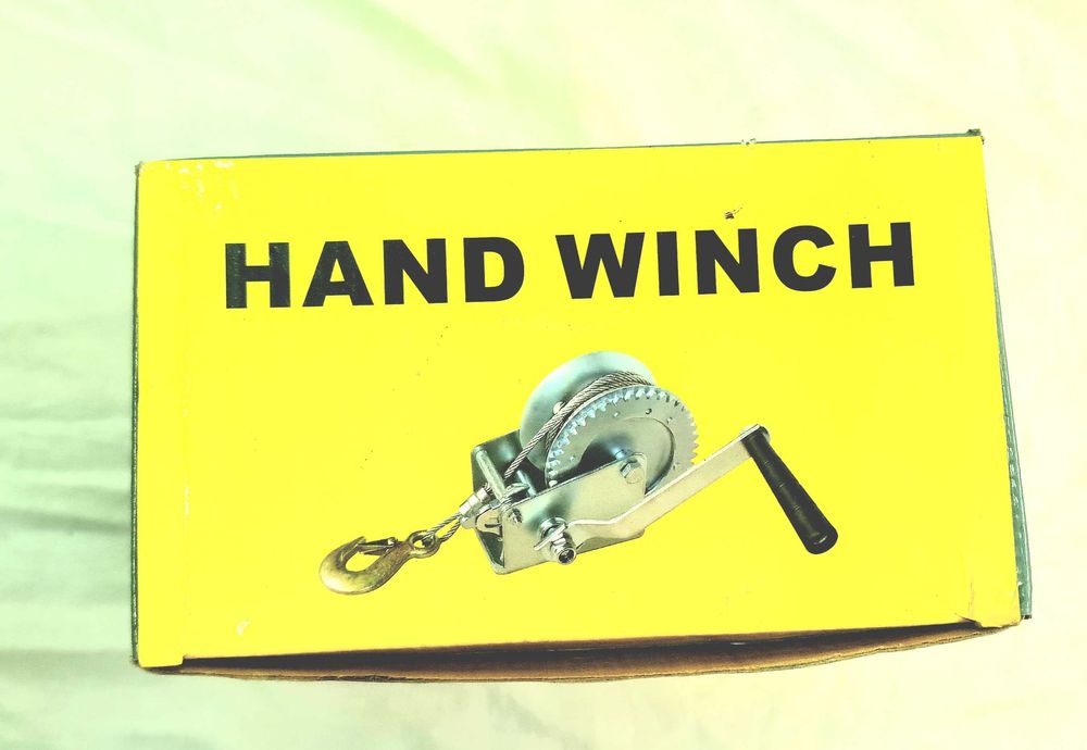 Ръчна лебедка с манивела и блокаж, товароподемност 450кг, въже-7м