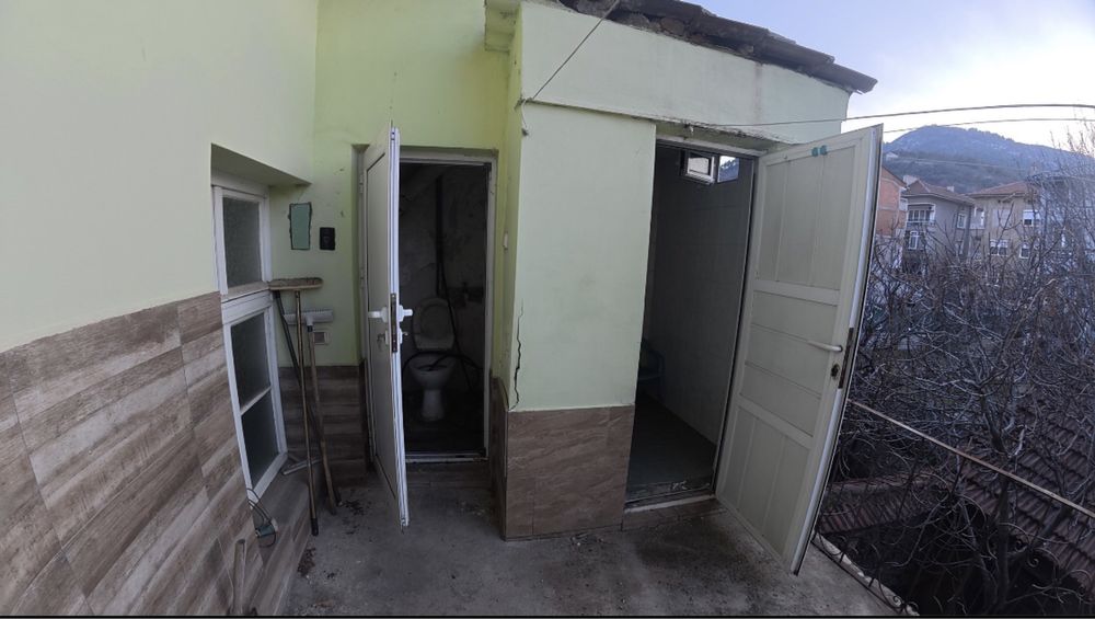 Продава се Етаж от къща в Асеновград - 72 кв.м за 1667 €/кв.м - Снимка #12