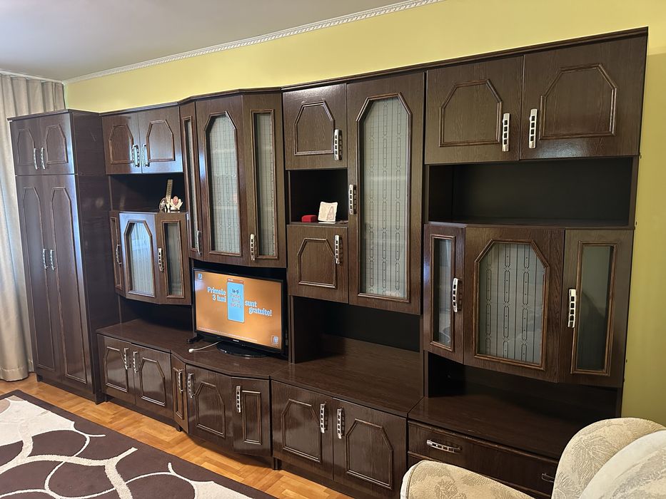 Mobilă living completă wenge, elegantă, stare foarte bună, spațioasă