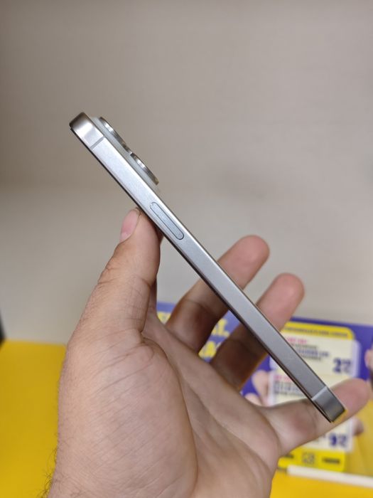 iPhone 15 Pro Max White