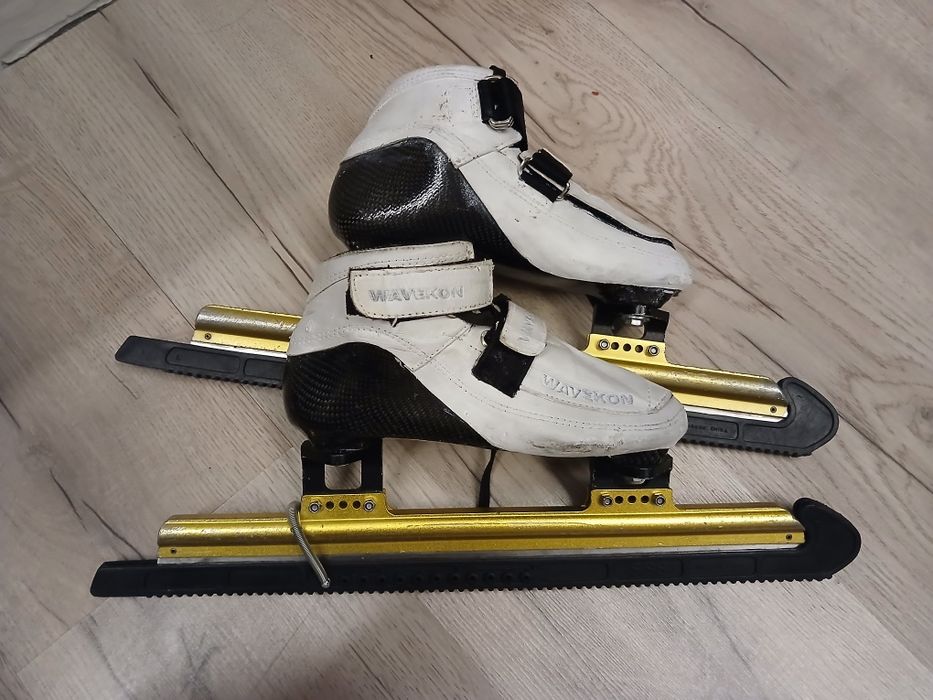 Продам коньки для шорт-трека