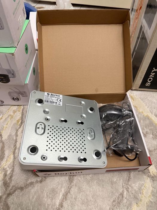 Видеонаблюдение и видеорегистратор