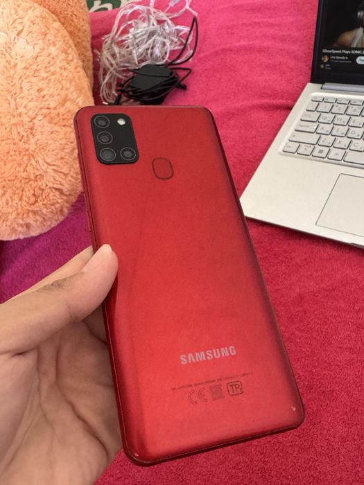 Samsung Galaxy A21s 32/3 ГБ (красный)