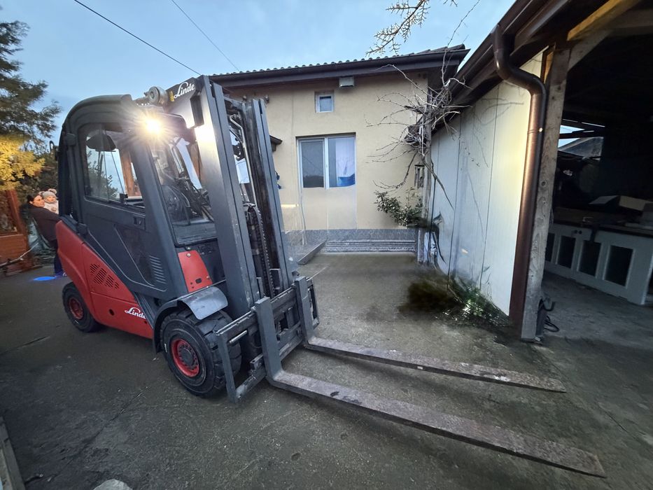 Мотокар Linde H30D-01 – Дизелов, Триплекс, 3000 кг