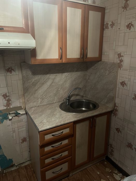 Продается кухонный гарнитур
