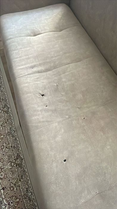 Диван самовывоз, район Пирамида