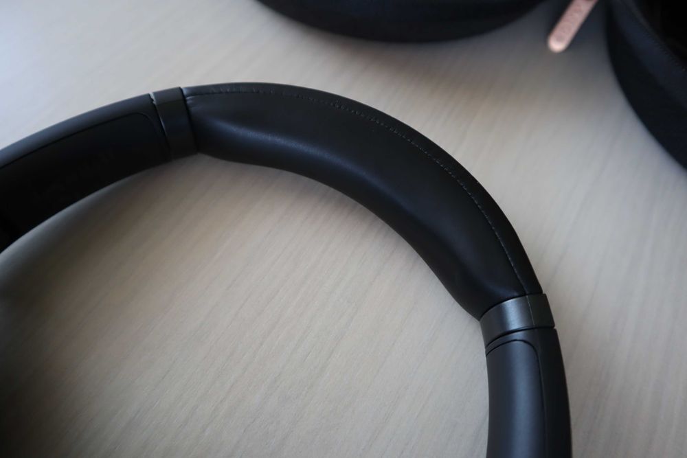 Casti SONY 1000X M3 cu noise cancelling, bluetooh