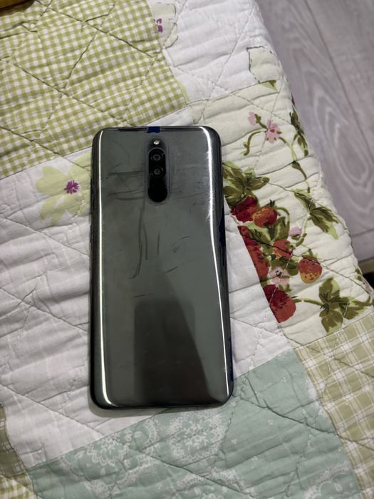 Андройд смартфон Redmi 8