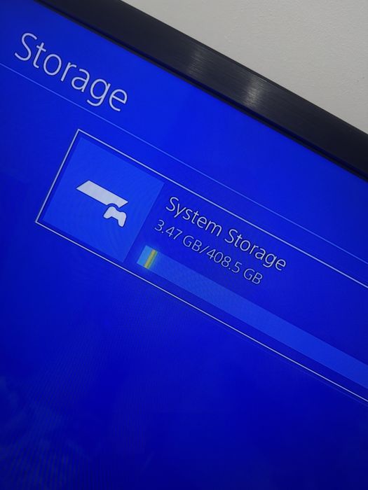 Playstation 4 slim