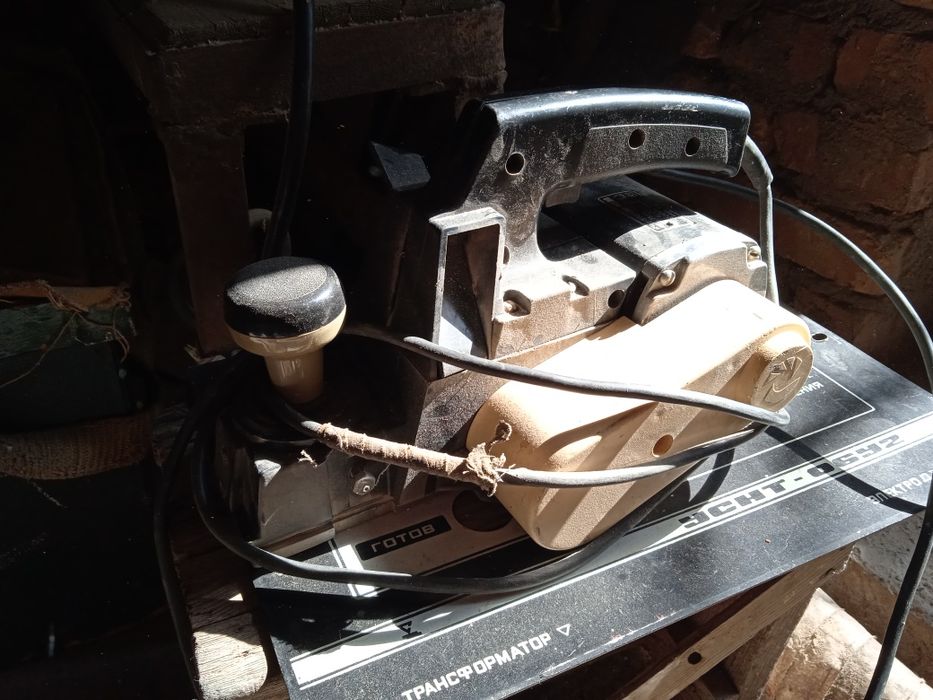 Электрорубанок..