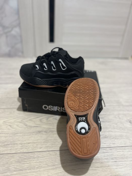 кроссовки osiris