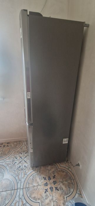 Холодильник,  в идальном состоянии