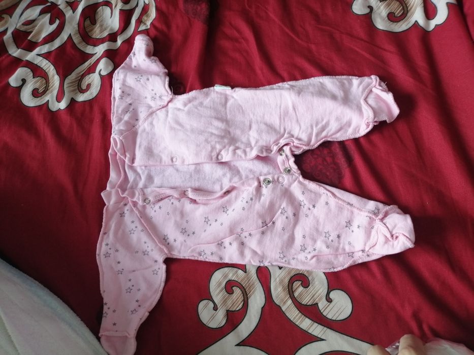 Одежда для девочки новорожденной