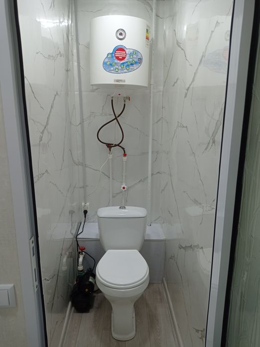 Уй сотилади 2хоналик 1этаж 3/1 итфок махала калисога Якин