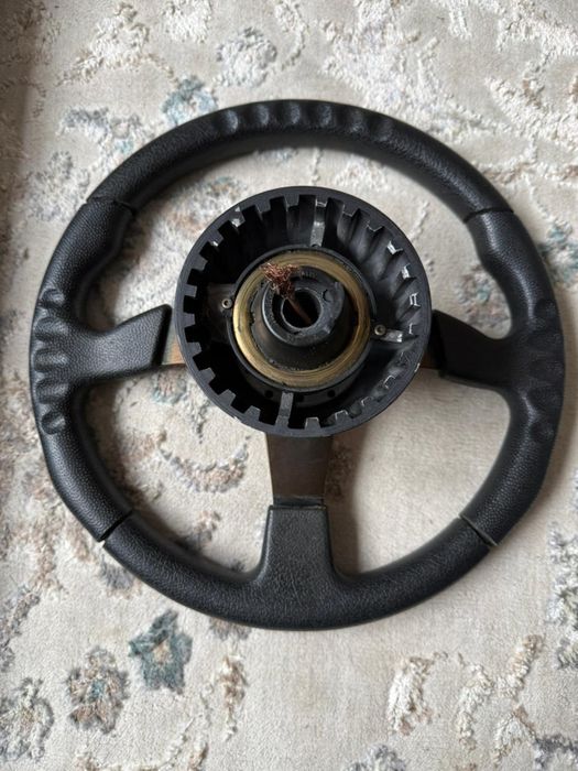 Руль б/у на BMW E30