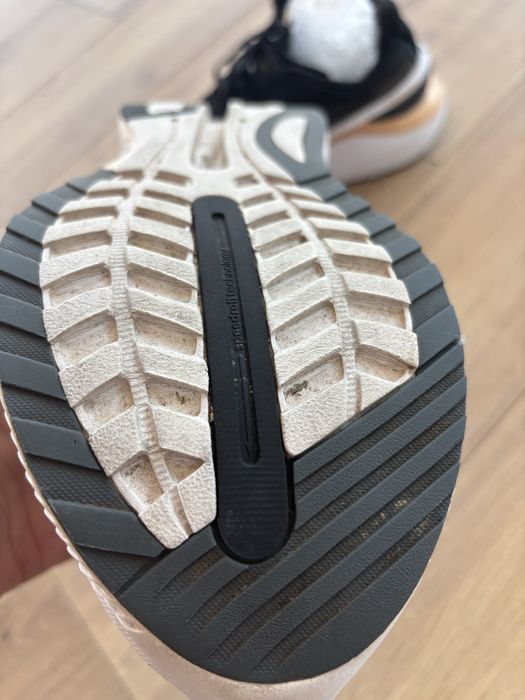 Маратонки Saucony