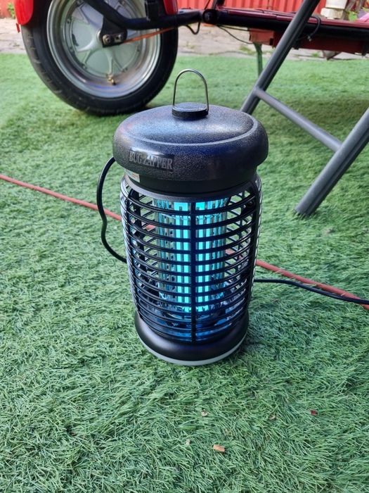 Lampă electrică antițânțari
