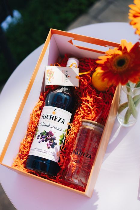 Сиропы Топинги Пюре 
Сиропы, топпинги и фруктовые пюре — всё