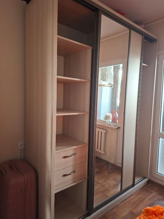 Продам шкаф купе в отличном состоянии