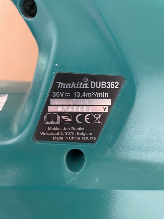 Makita DUB362 suflanta frunze/praf cu 2 acumulatori 13,4 mc/ora