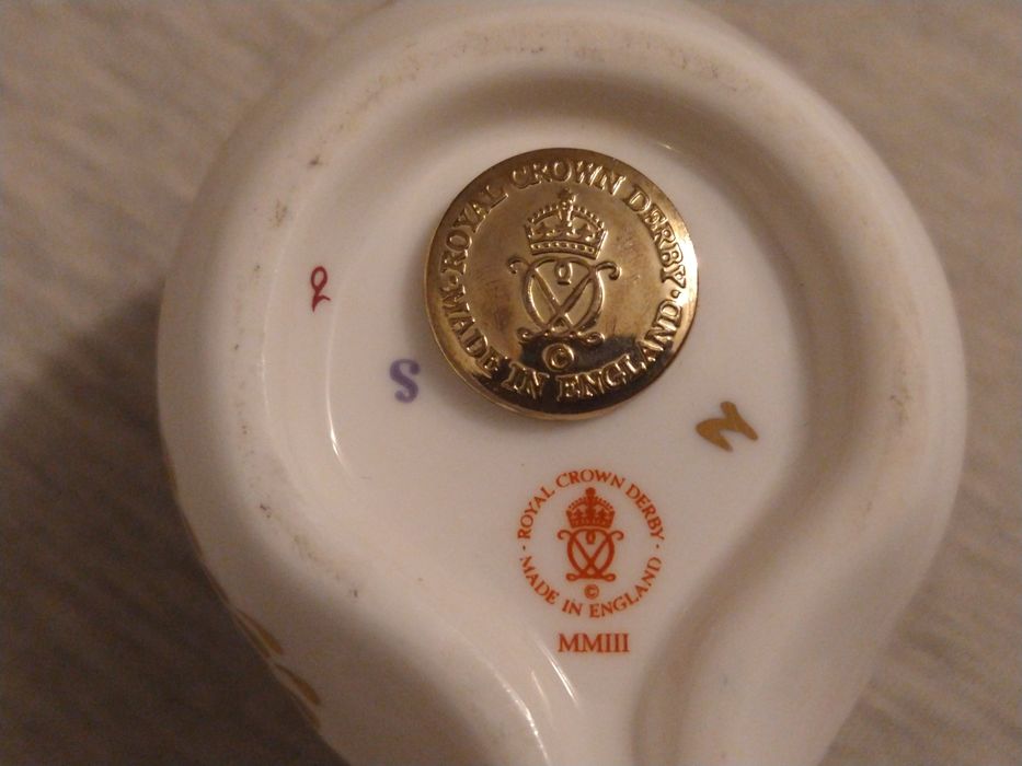 Bibelou pasare de portelan - Royal Crown Derby Robin