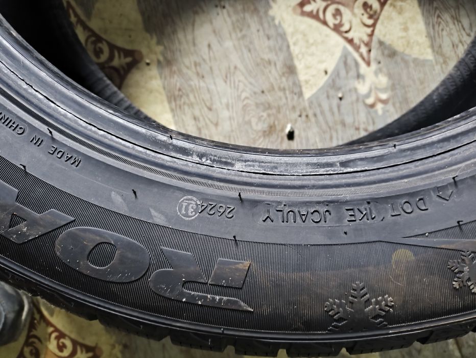 Продам шины 235/55 R18  липучки