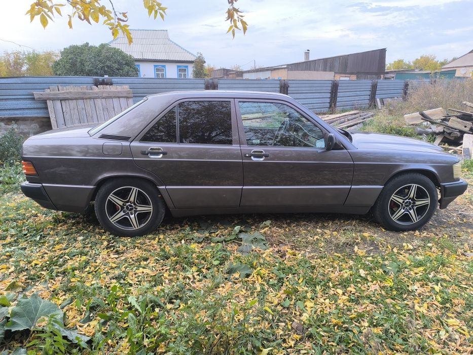 Mercedes 190 двигатель 111 плита объем 2.2