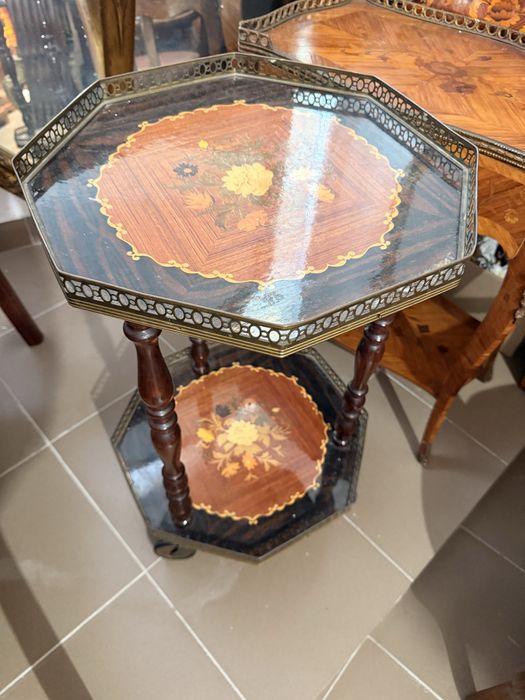 Masuta Cafea cu Roti Intarsii
