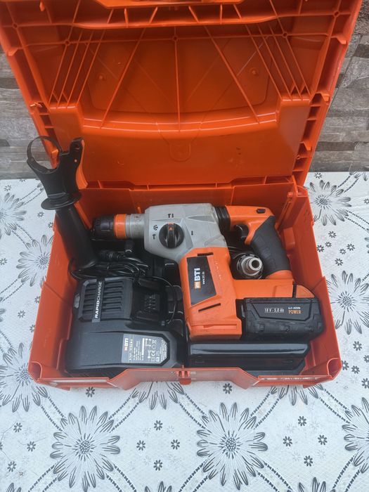 акумулаторен безчетков перфоратор на BTI