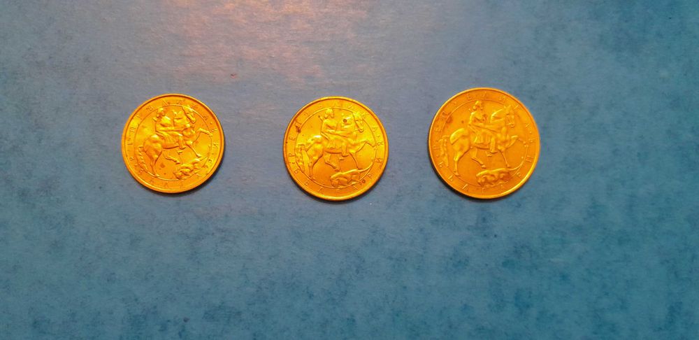 Продавам стари левове и стотинки