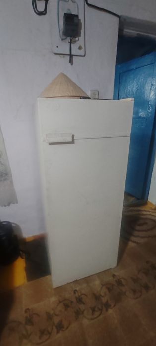 Продам холодильник
