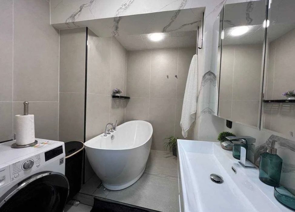 Алайски Ц-5 3 ком новостройку после ремонта г прелестная квартира