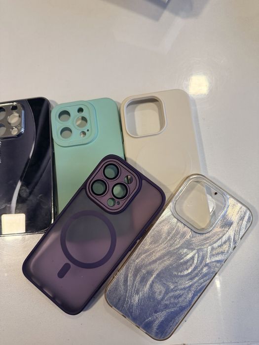 Продавам iPhone 14 PRO