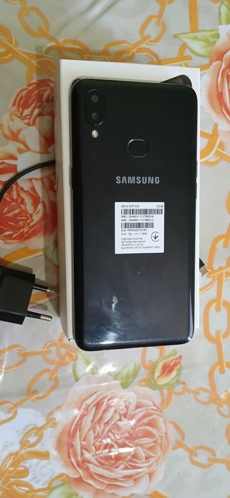 Самсунг a10s продам смартфон