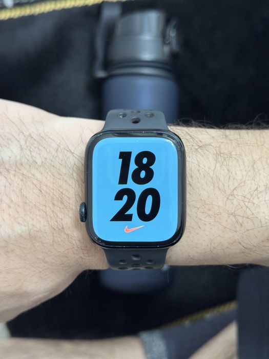 Срочно продам 45mm‏Apple watch 7 Nike