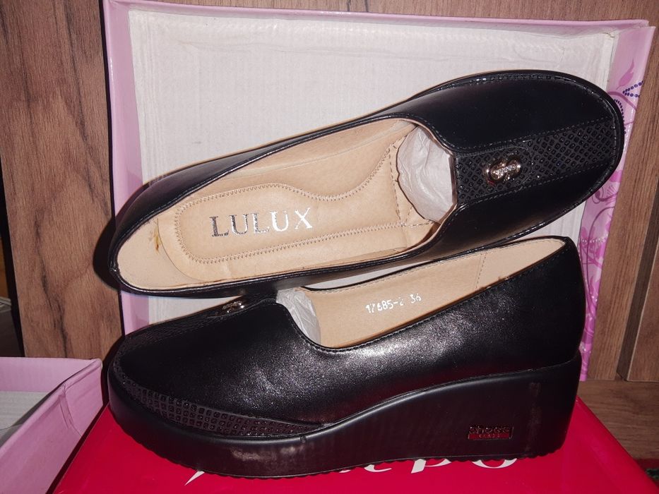 Обувки на платформа