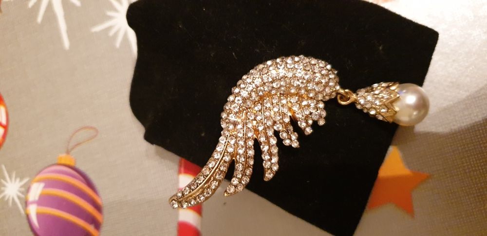 Красивые праздничные серьги