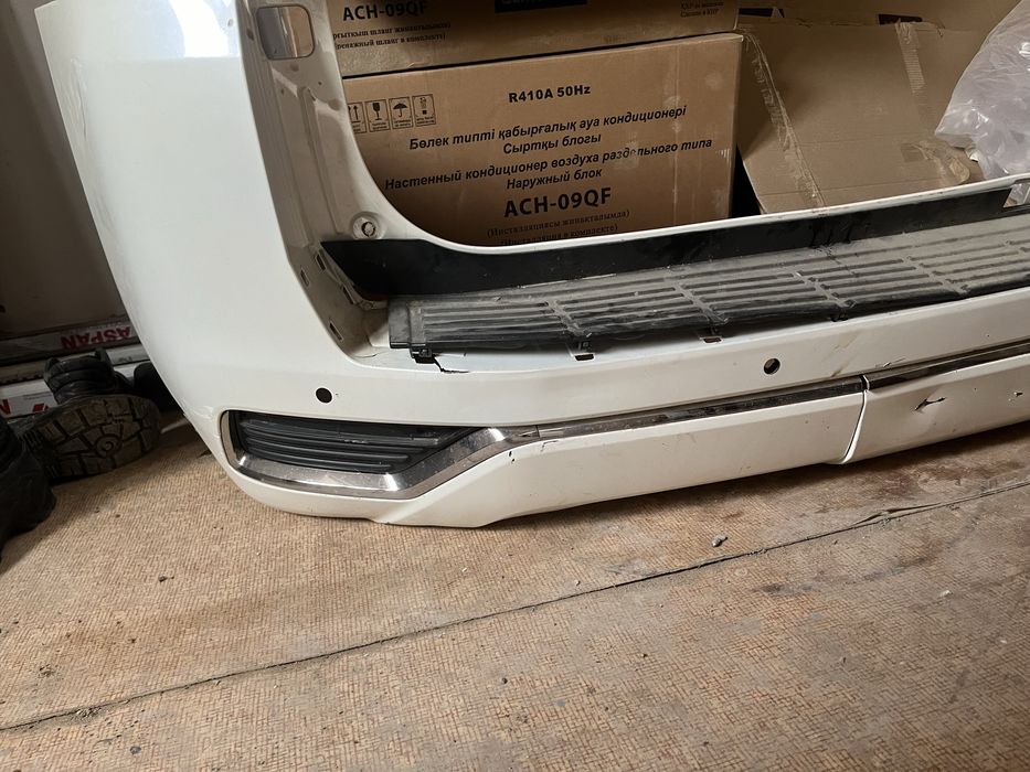 Бу бампер от тайота 300