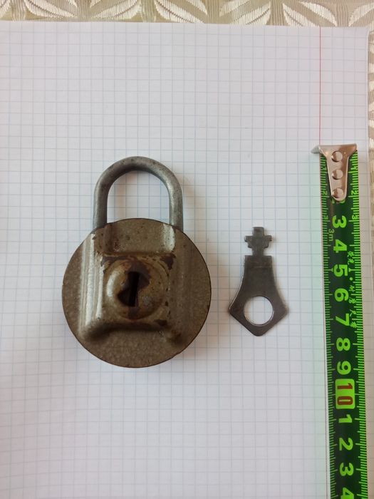 Замки навесные  ( винтаж СССР )