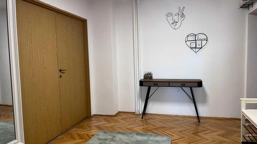 Inchiriez Ap. 3 camere in P-ta Cipariu