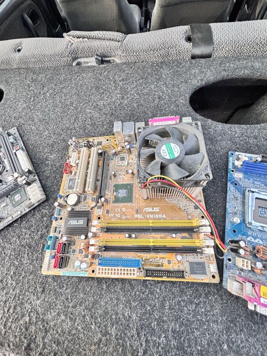 Материнчский плата продаю