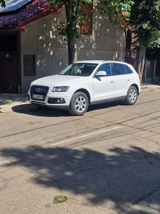 Audi q 5 an 2013 .