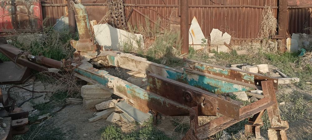 Рама от экскаватора ЮМЗ в отличном состоянии