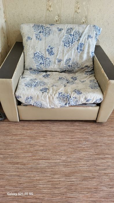 Продается кресло б.у 5000