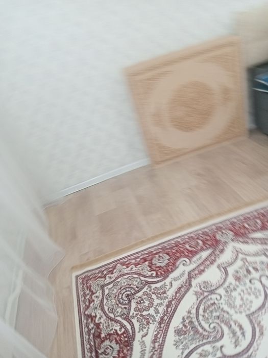 Продам стол новый