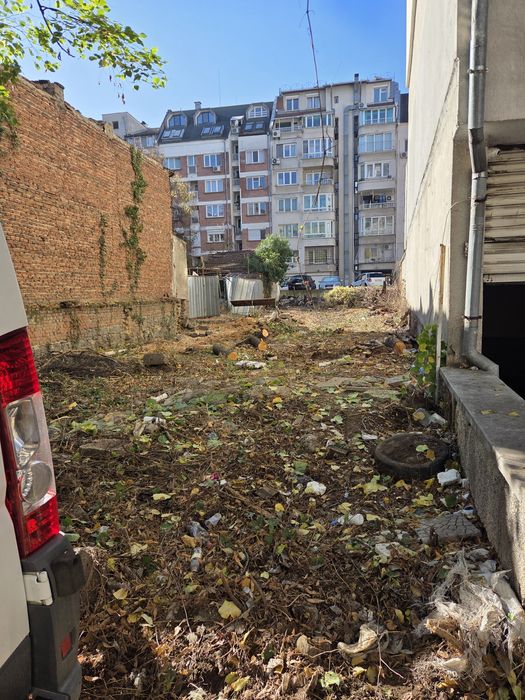 Почистване на запустели парцели и имоти