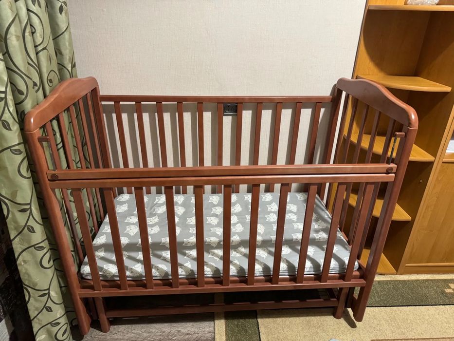 Продается манеж деревянные